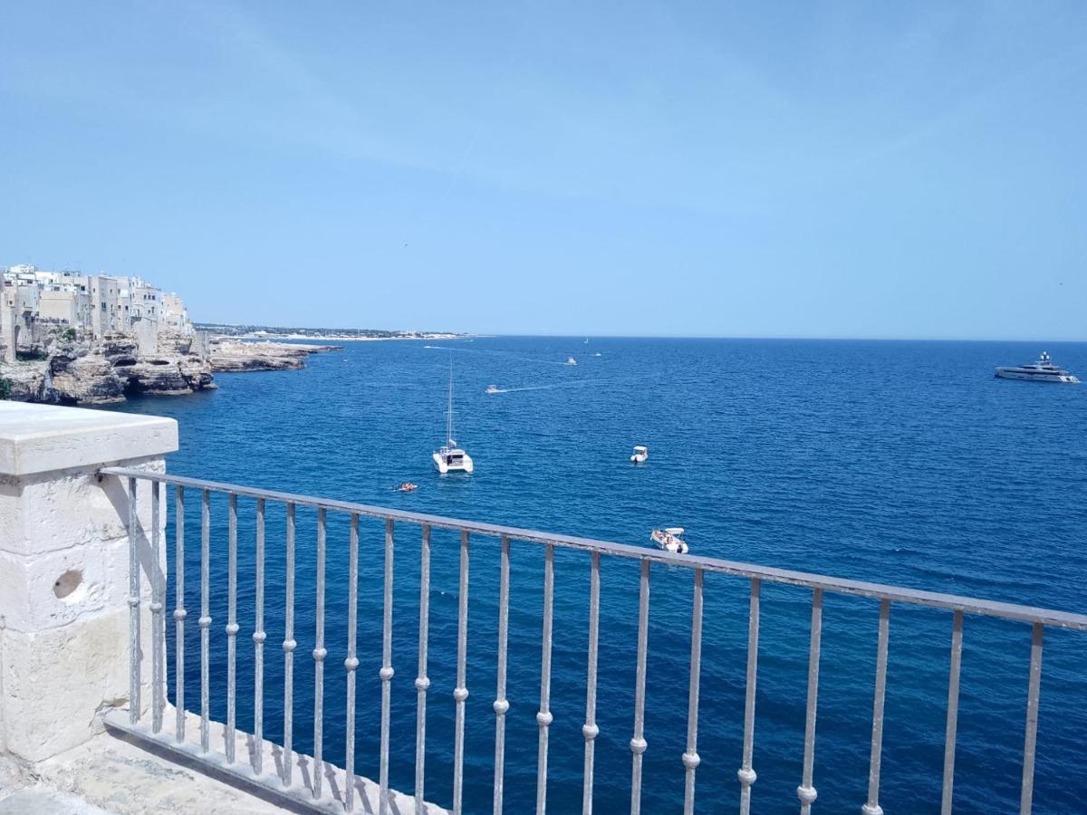 Dimora Cieli Di Dante 17 Apartment Polignano a Mare Luaran gambar